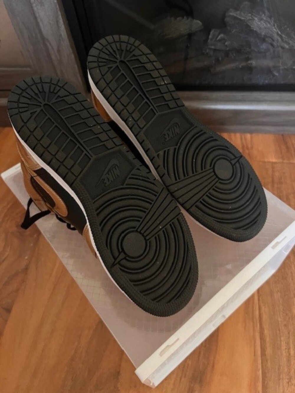 Fresh & Clean Jordans - Picture 4 of 4